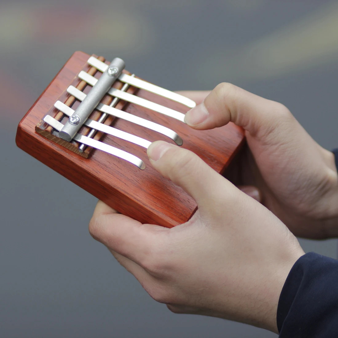 IRIN Kalimba 5 톤 엄지 피아노 전문 키보드 - Musical Instrument For Beginners 리뷰 및 가격